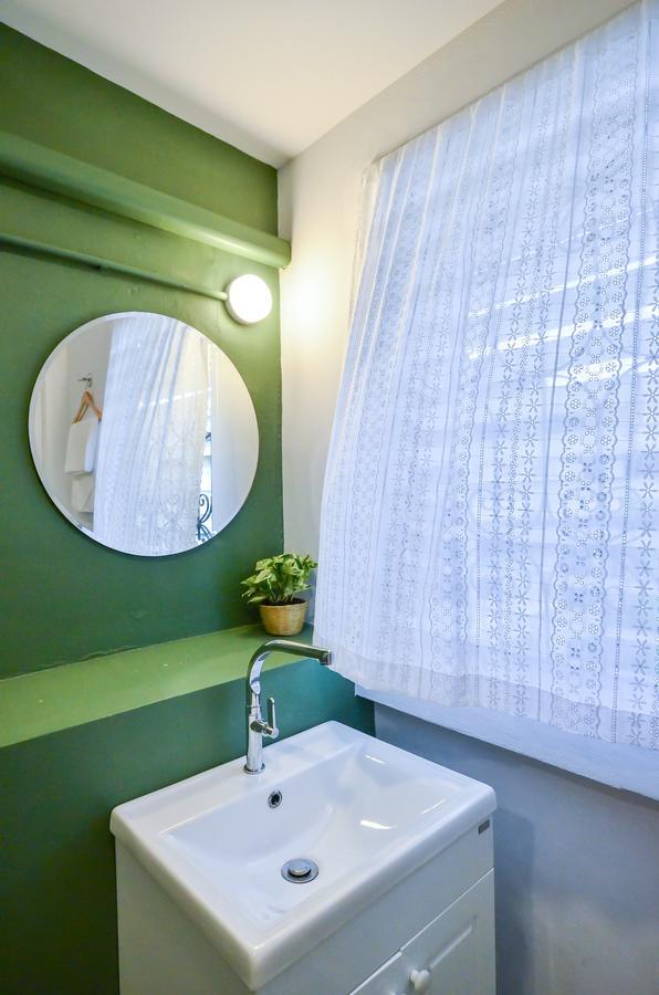 Baan Baan Hostel - Sha Plus Phuket Eksteriør bilde