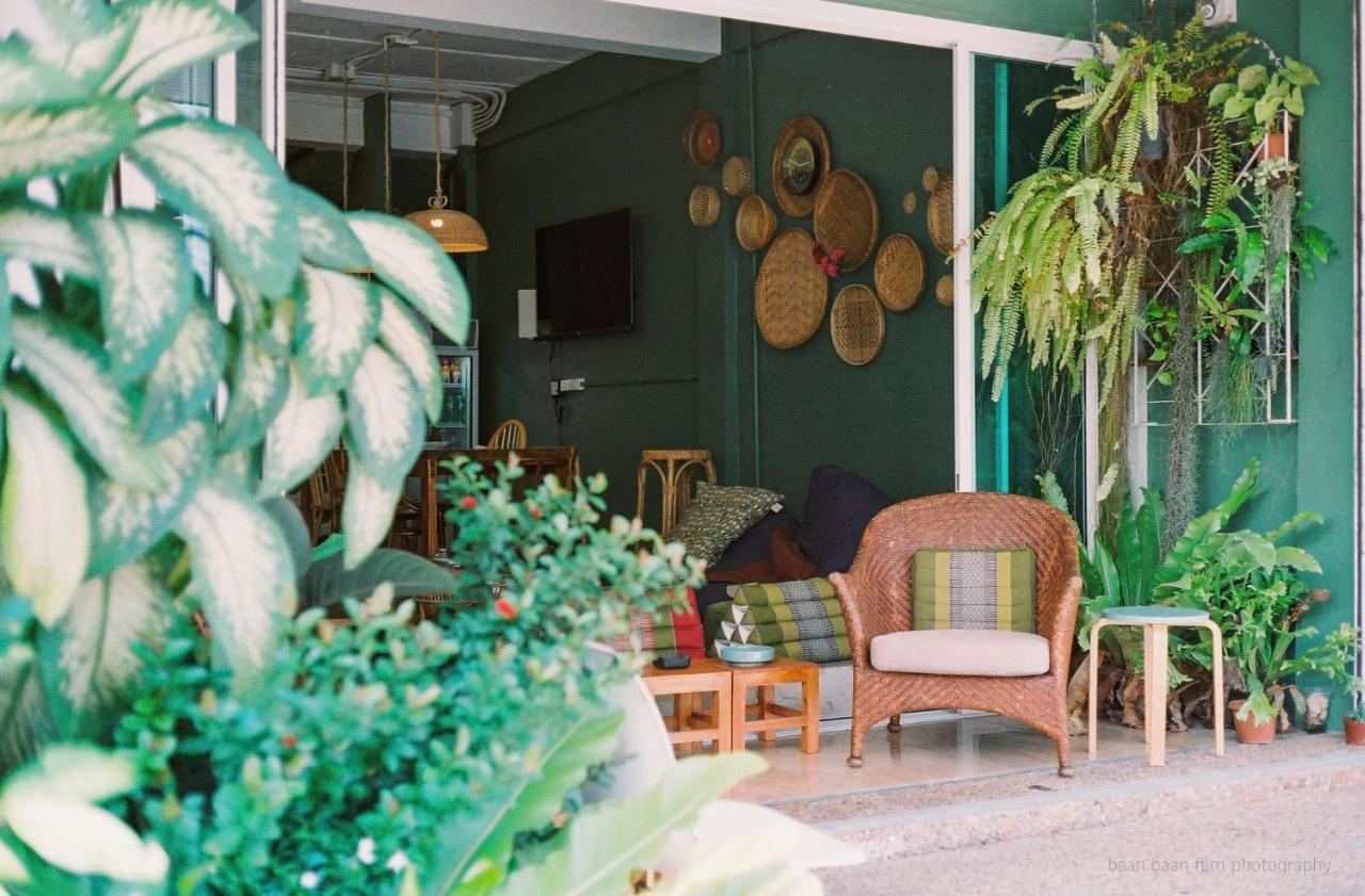 Baan Baan Hostel - Sha Plus Phuket Eksteriør bilde